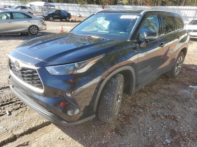 2022 TOYOTA HIGHLANDER XLE 2022 image