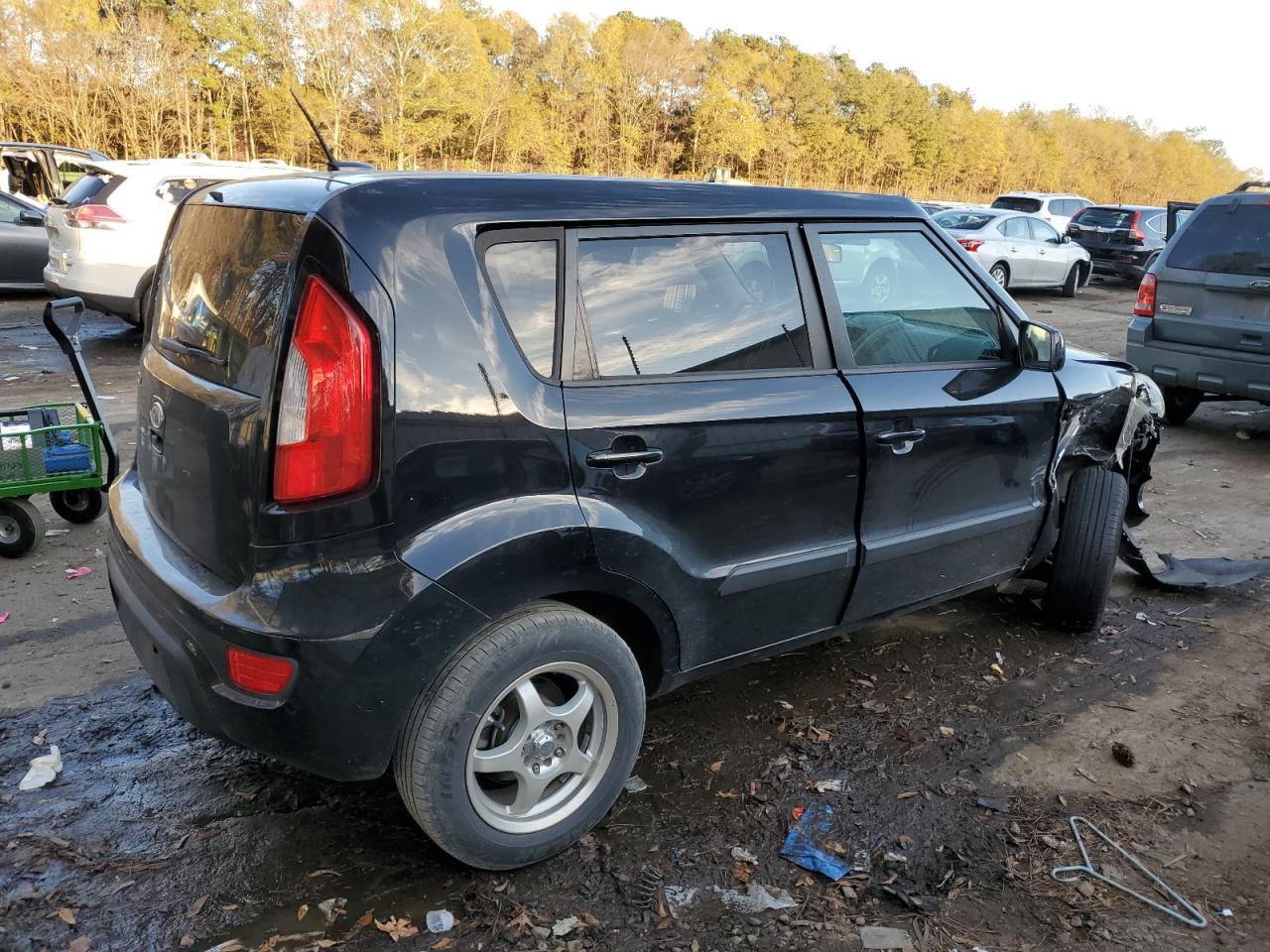 Image 3 of 2012 KIA SOUL  2012 with VIN KNDJT2A56C7366154