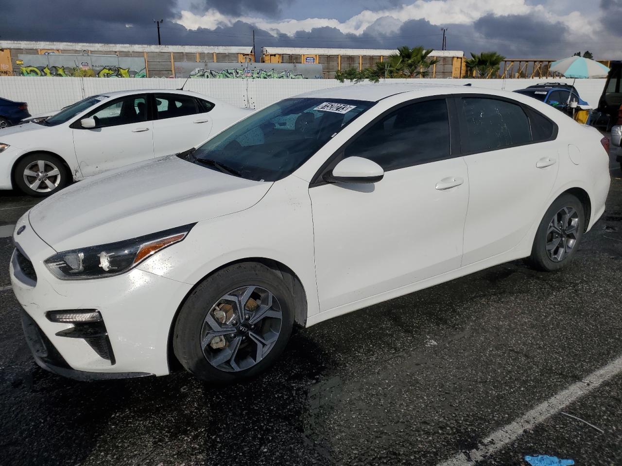 Image 1 of 2019 KIA FORTE FE 2019 with VIN 3KPF24AD0KE045740