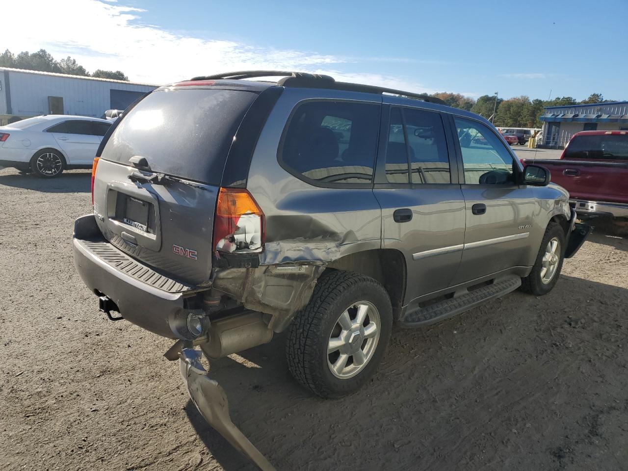 Image 3 of 2006 GMC ENVOY  2006 with VIN 1GKDS13SX62174030