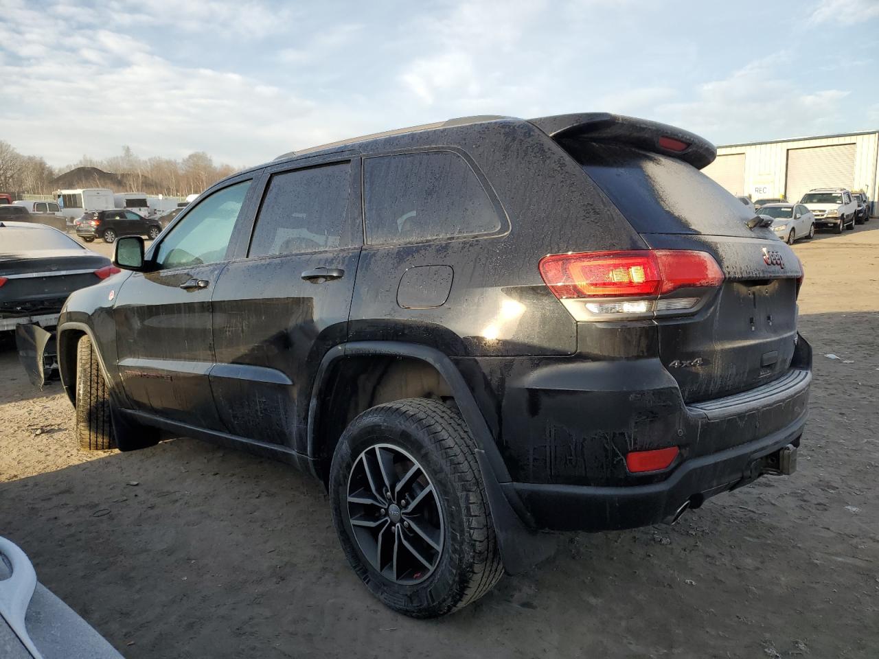 Obraz 2 z 2017 JEEP GRAND CHEROKEE TRAILHAWK 2017 z VIN 1C4RJFLG4HC758577
