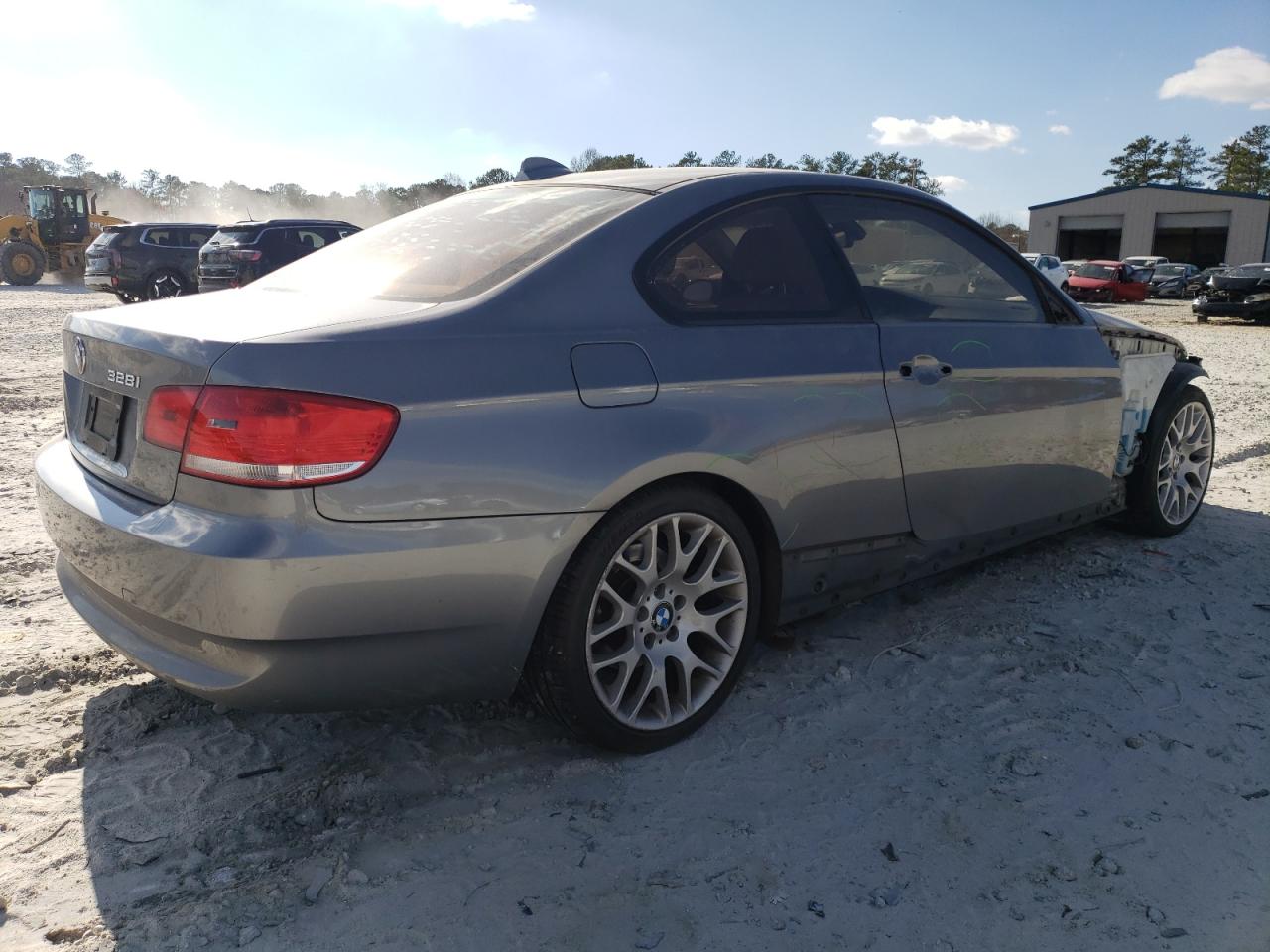 Image 3 of 2009 BMW 328 I 2009 with VIN WBAWB335X9P136330