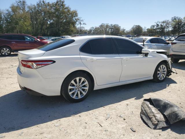 Obraz 3 z 2019 TOYOTA CAMRY L 2019 z VIN 4T1B11HK0KU758008