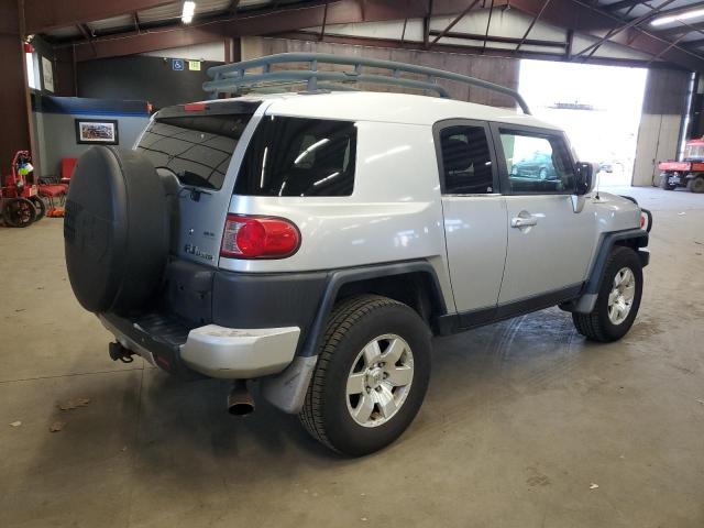 Image 3 of 2007 TOYOTA FJ CRUISER  2007 with VIN JTEBU11F370012851