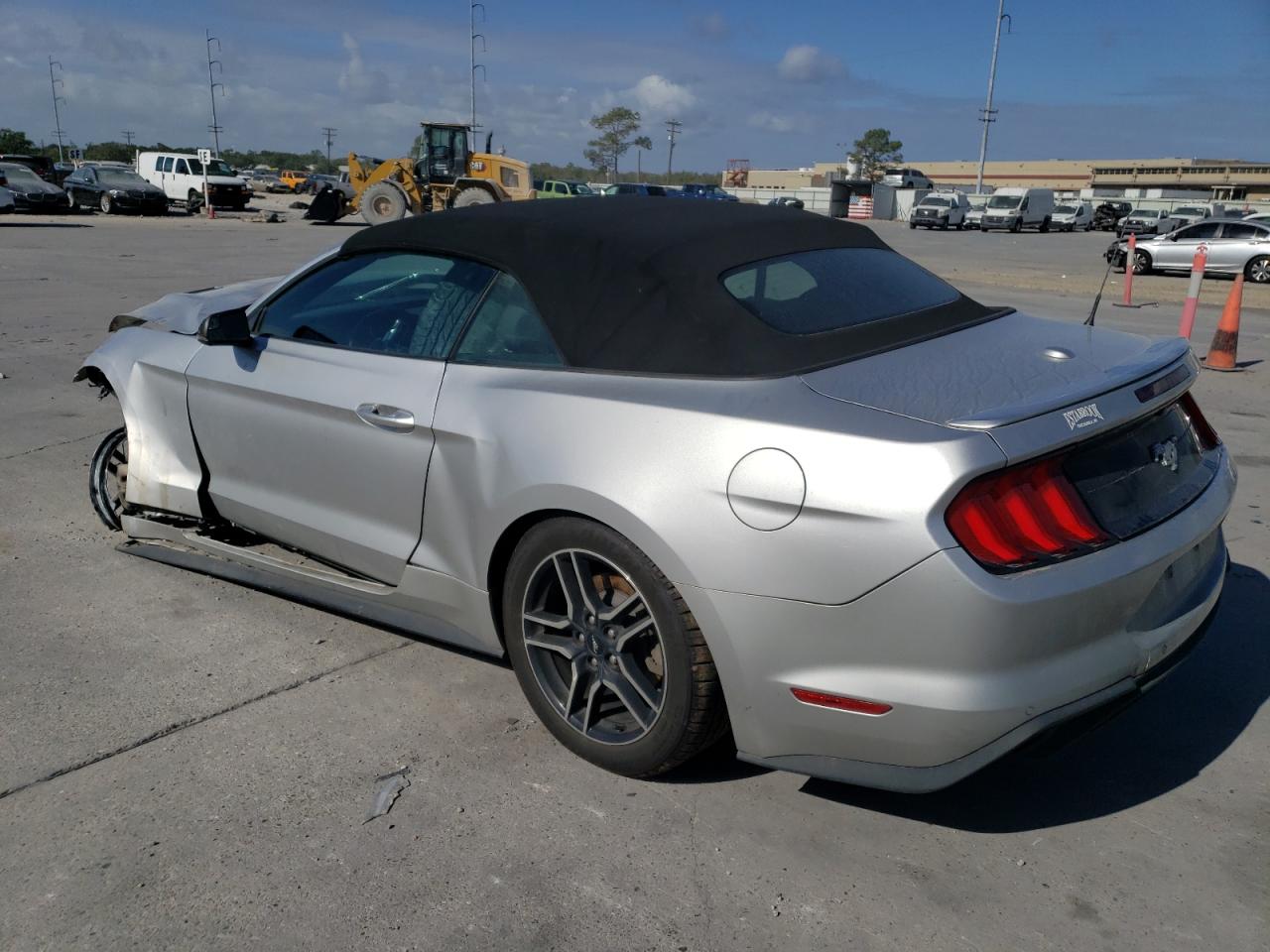 Image 2 of 2019 FORD MUSTANG  2019 with VIN 1FATP8UH9K5104814