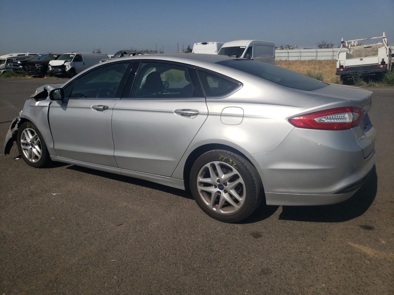 Image 2 of 2016 FORD FUSION SE 2016 with VIN 3FA6P0H72GR329970