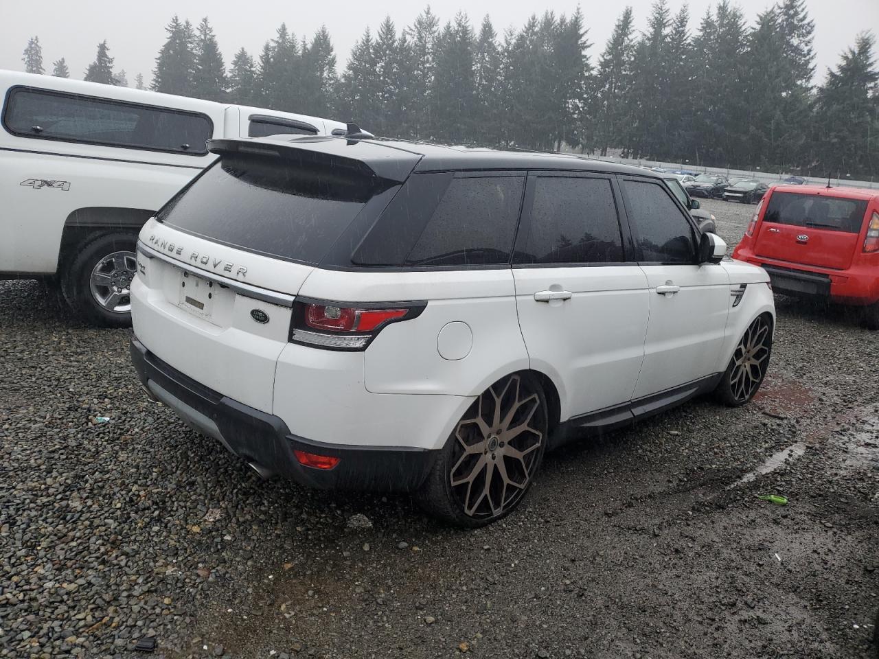 Image 3 of 2016 LAND ROVER RANGE ROVER SPORT HSE 2016 with VIN SALWR2VF7GA560359