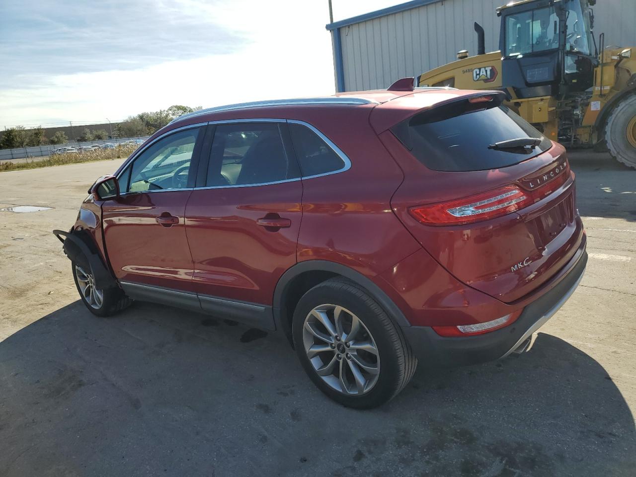 Image 2 of 2017 LINCOLN MKC SELECT 2017 with VIN 5LMCJ2C95HUL49619