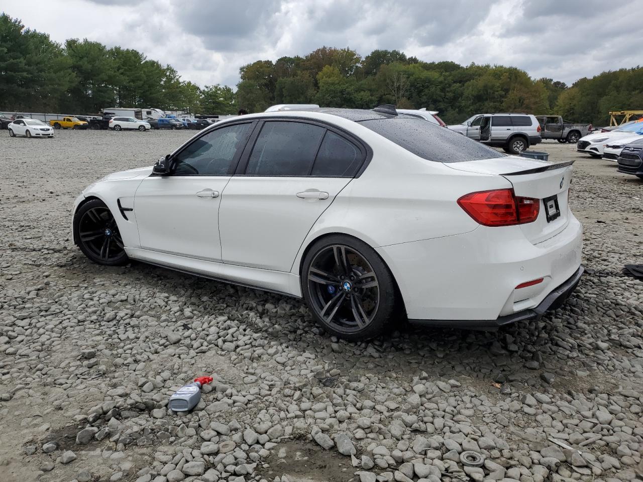 Изображение 2 2015 BMW M3  2015 с VIN WBS3C9C51FP804753