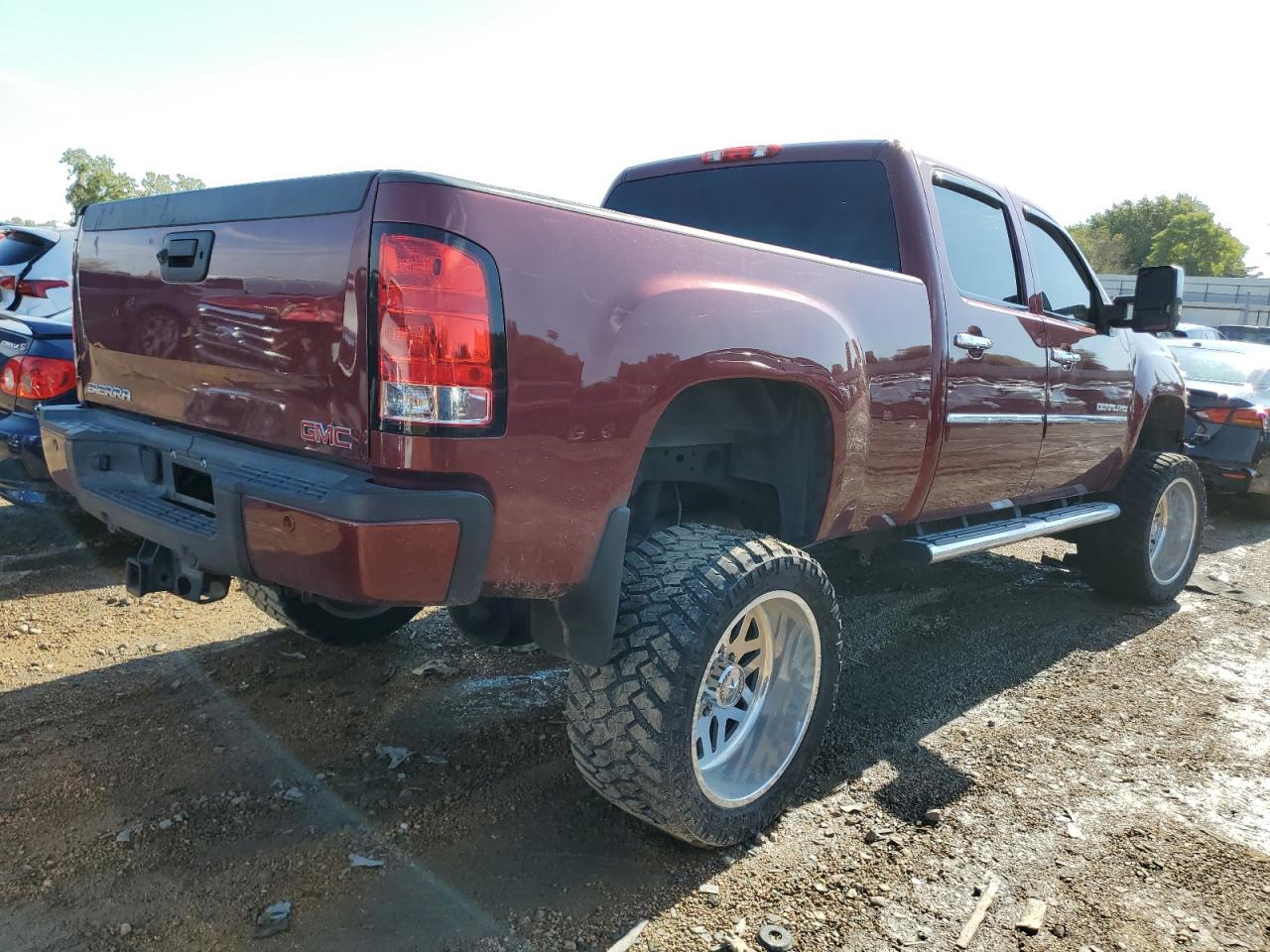 Obraz 3 z 2013 GMC SIERRA K2500 DENALI 2013 z VIN 1GT125E80DF144287