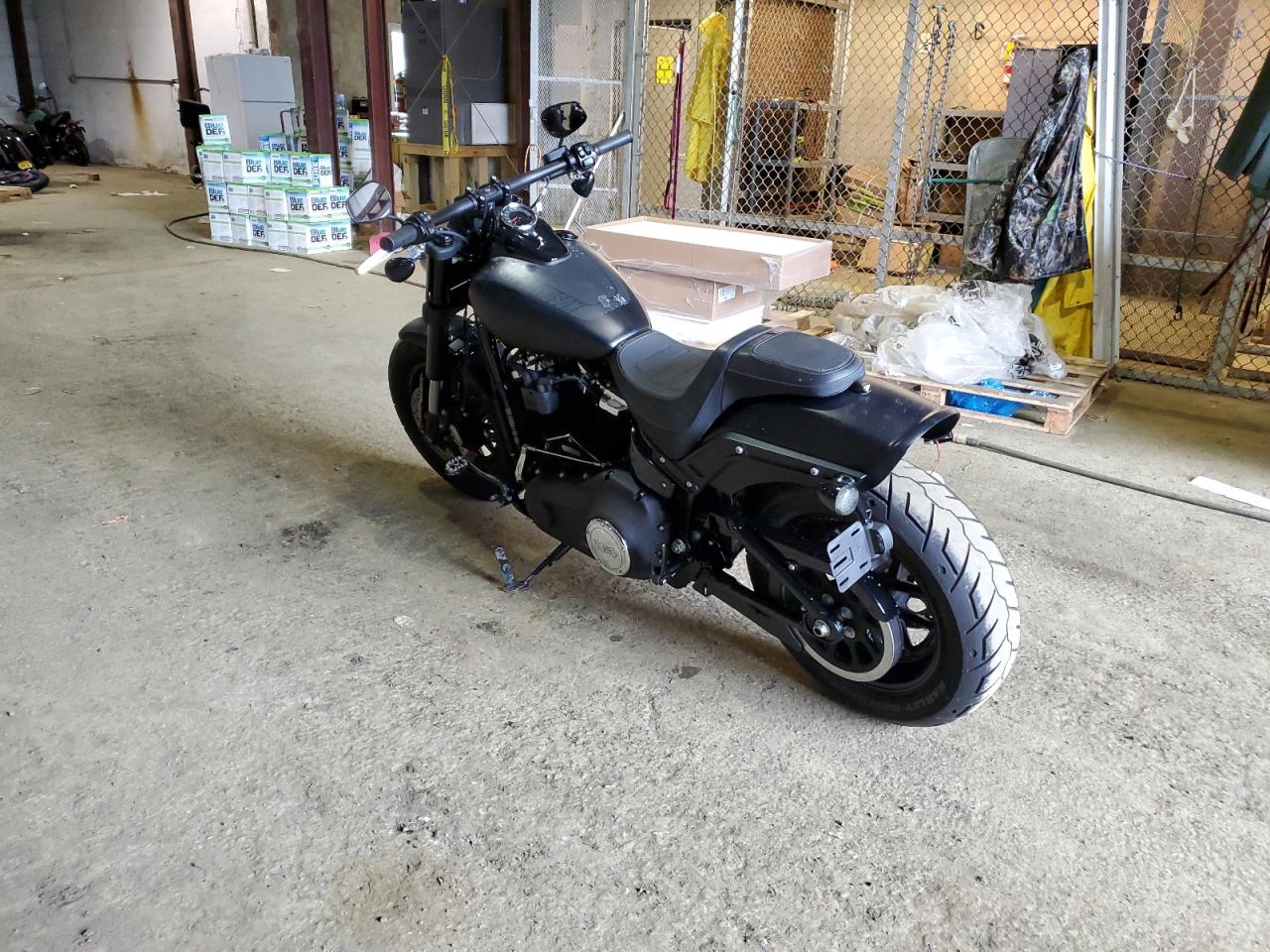 Image 3 of 2020 HARLEY-DAVIDSON FXFBS  2020 with VIN 1HD1YLK17LB054049