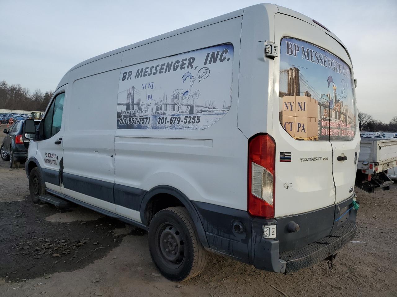 Изображение 2 2015 FORD TRANSIT T-250 2015 с VIN 1FTNR2CM0FKB10694