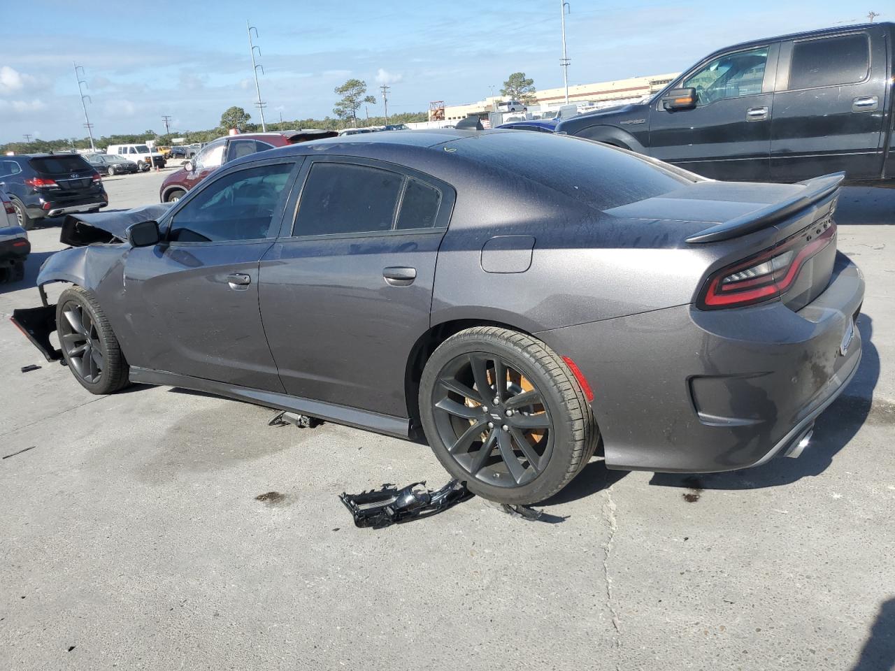 Obraz 2 z 2019 DODGE CHARGER SCAT PACK 2019 z VIN 2C3CDXGJ9KH753456
