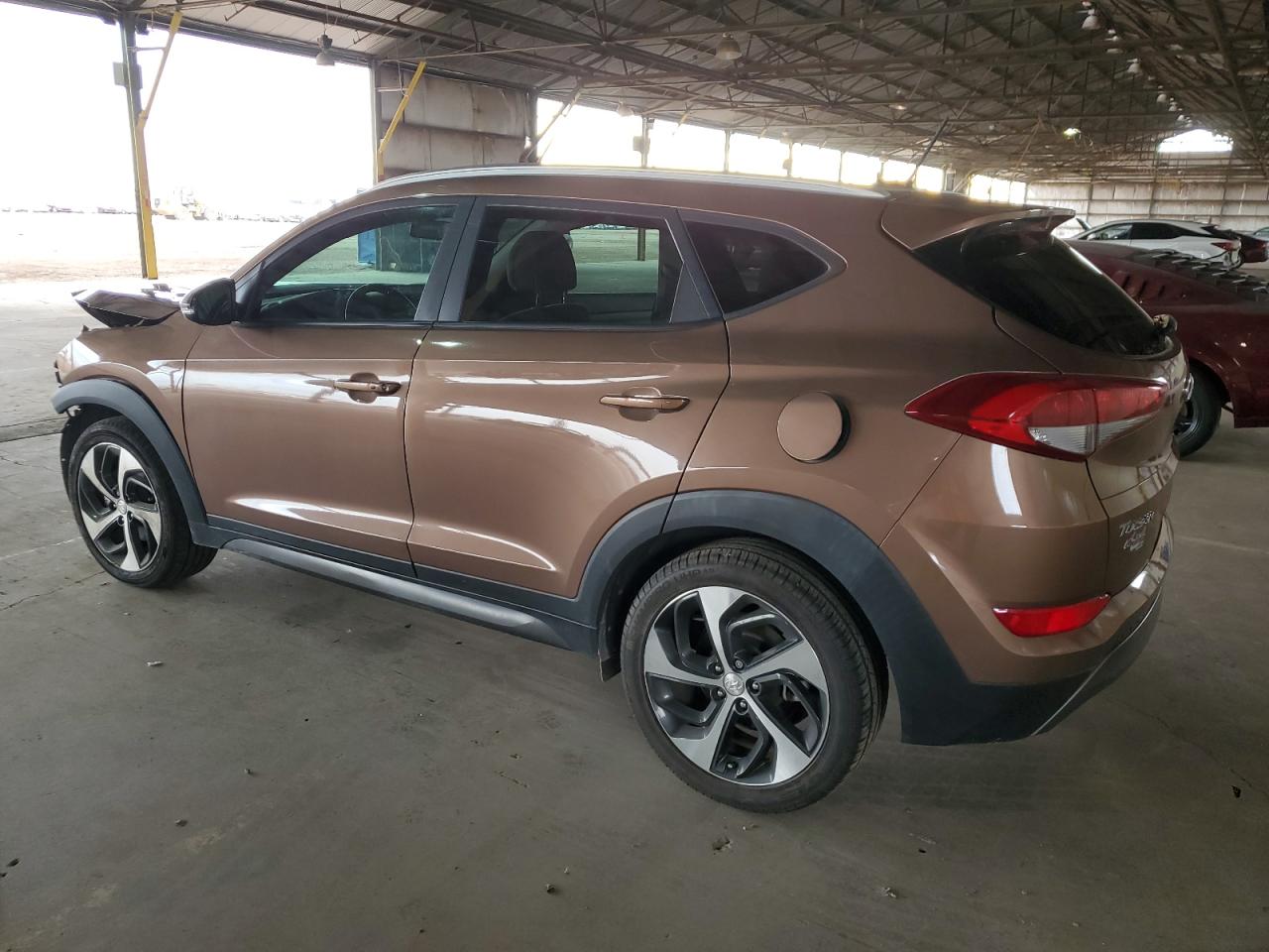 Image 2 of 2016 HYUNDAI TUCSON LIMITED 2016 with VIN KM8J33A22GU180447