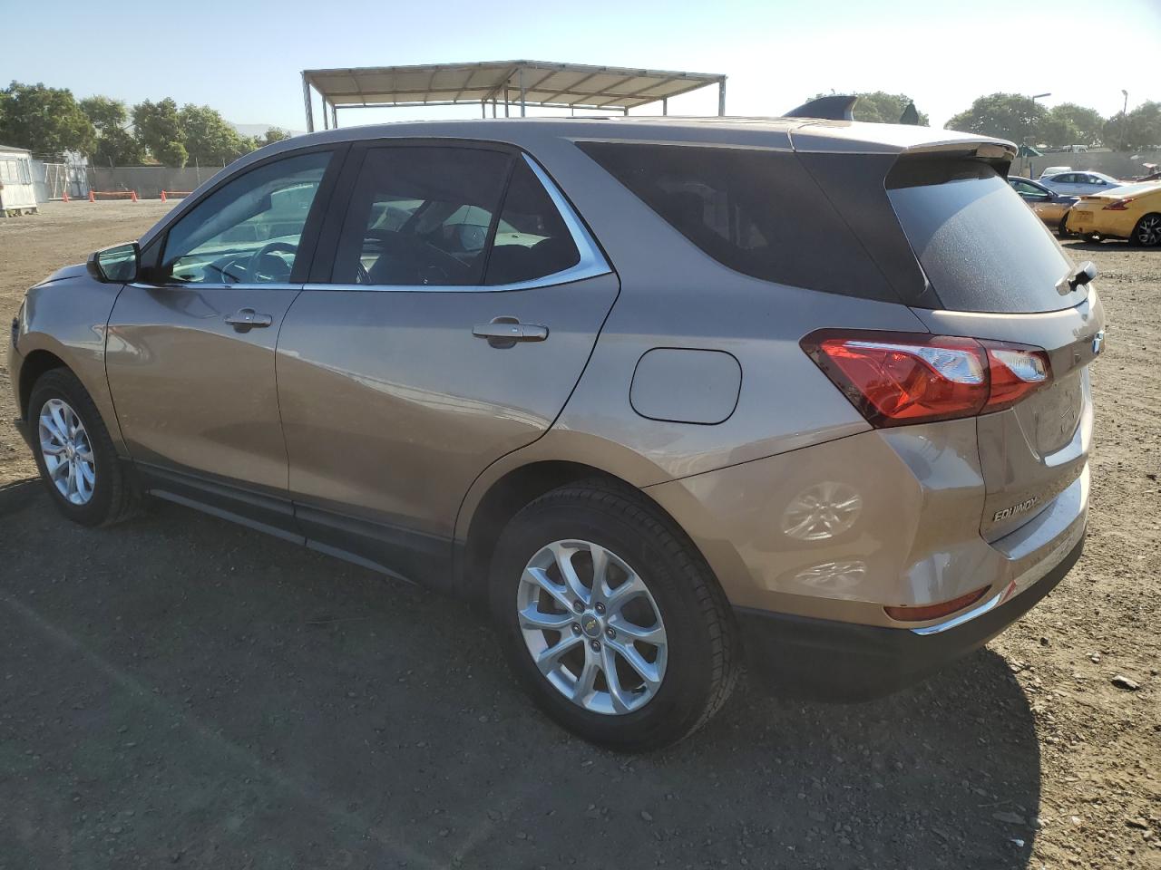 Изображение 2 2019 CHEVROLET EQUINOX LT 2019 с VIN 2GNAXKEV5K6262436