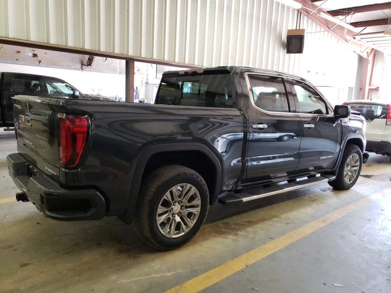 Изображение 3 2021 GMC SIERRA K1500 DENALI 2021 с VIN 1GTU9FED6MZ365760