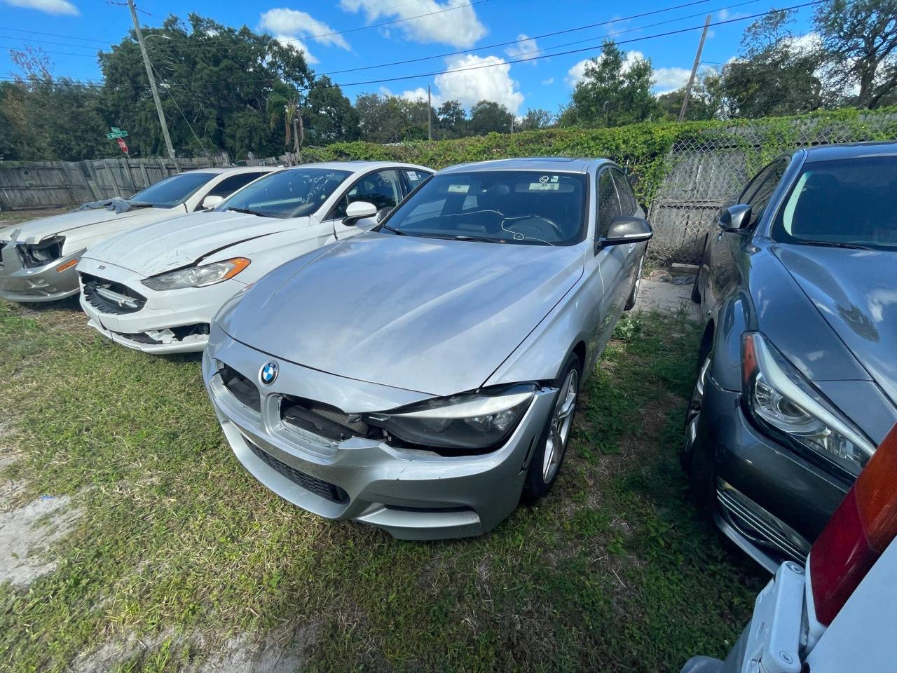 Obraz 2 z 2013 BMW 328 I 2013 z VIN WBA3A5C52DF356030