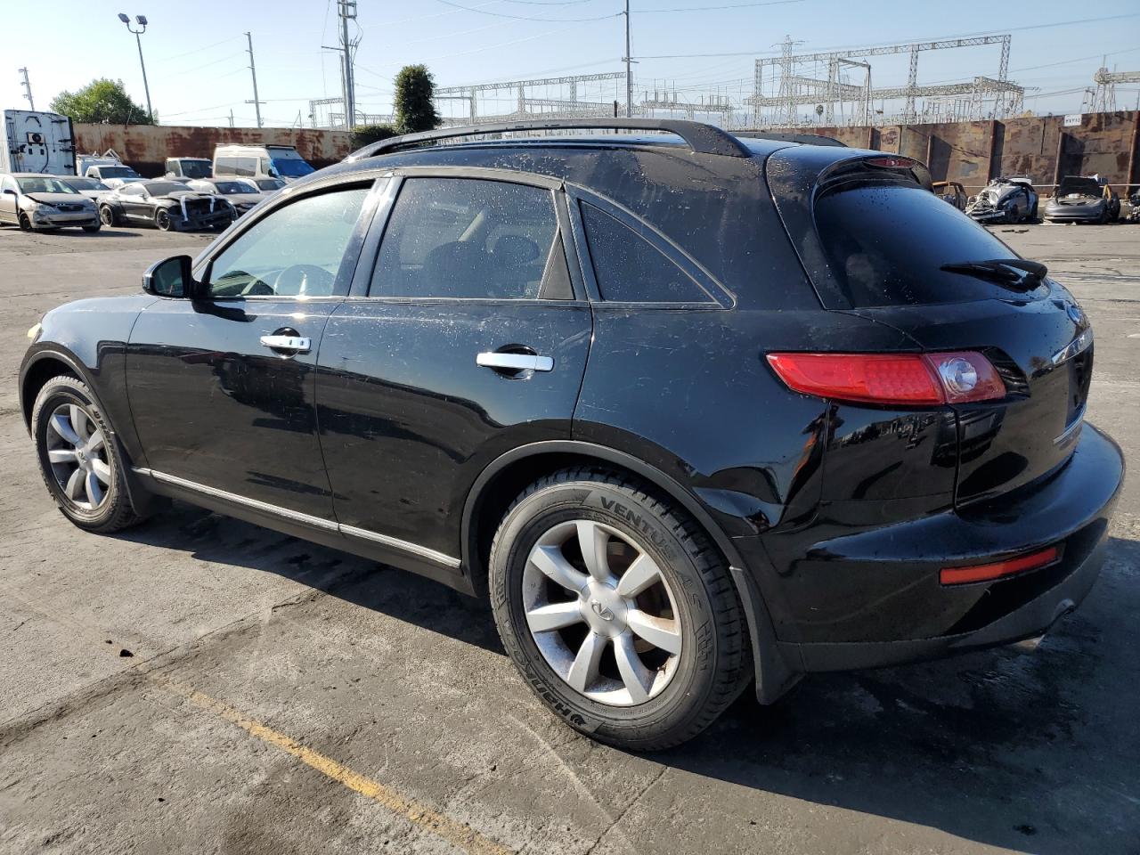 Obraz 2 z 2005 INFINITI FX35  2005 z VIN JNRAS08UX5X108534