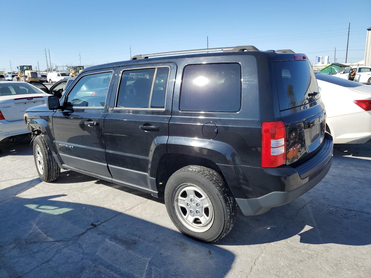 Obraz 2 z 2016 JEEP PATRIOT SPORT 2016 z VIN 1C4NJRBBXGD741653