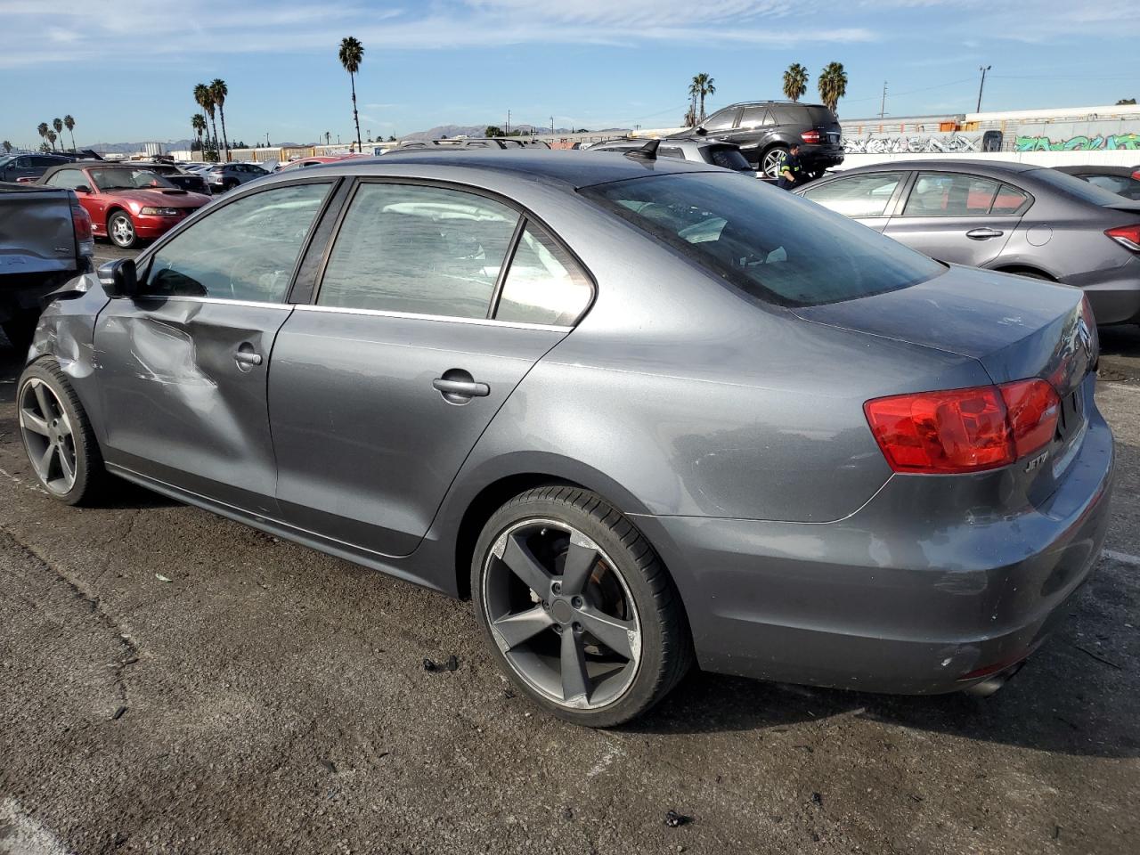 Image 2 of 2014 VOLKSWAGEN JETTA SE 2014 with VIN 3VWD17AJ6EM268325