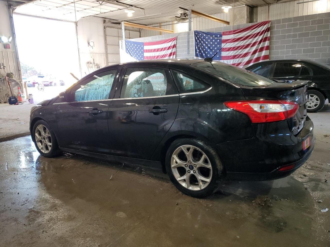 Image 2 of 2014 FORD FOCUS TITANIUM 2014 with VIN 1FADP3J21EL270848