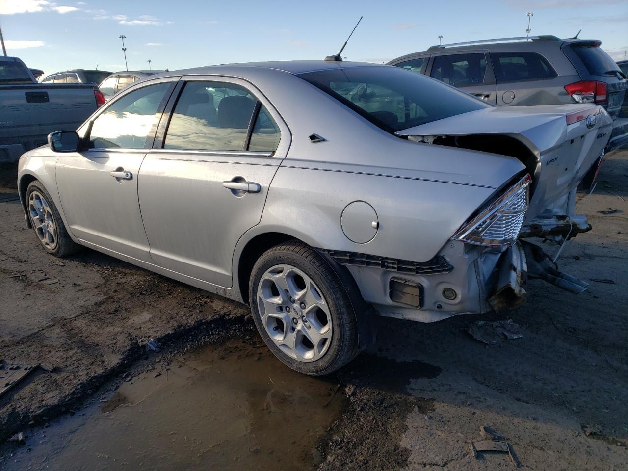 Obraz 2 z 2011 FORD FUSION SE 2011 z VIN 3FAHP0HA3BR302628