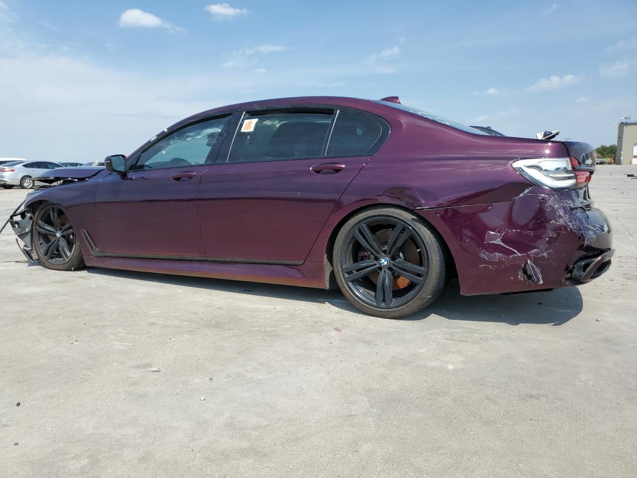 Obraz 2 z Bmw 750 I 2018 z VIN WBA7F0C54JGM22864