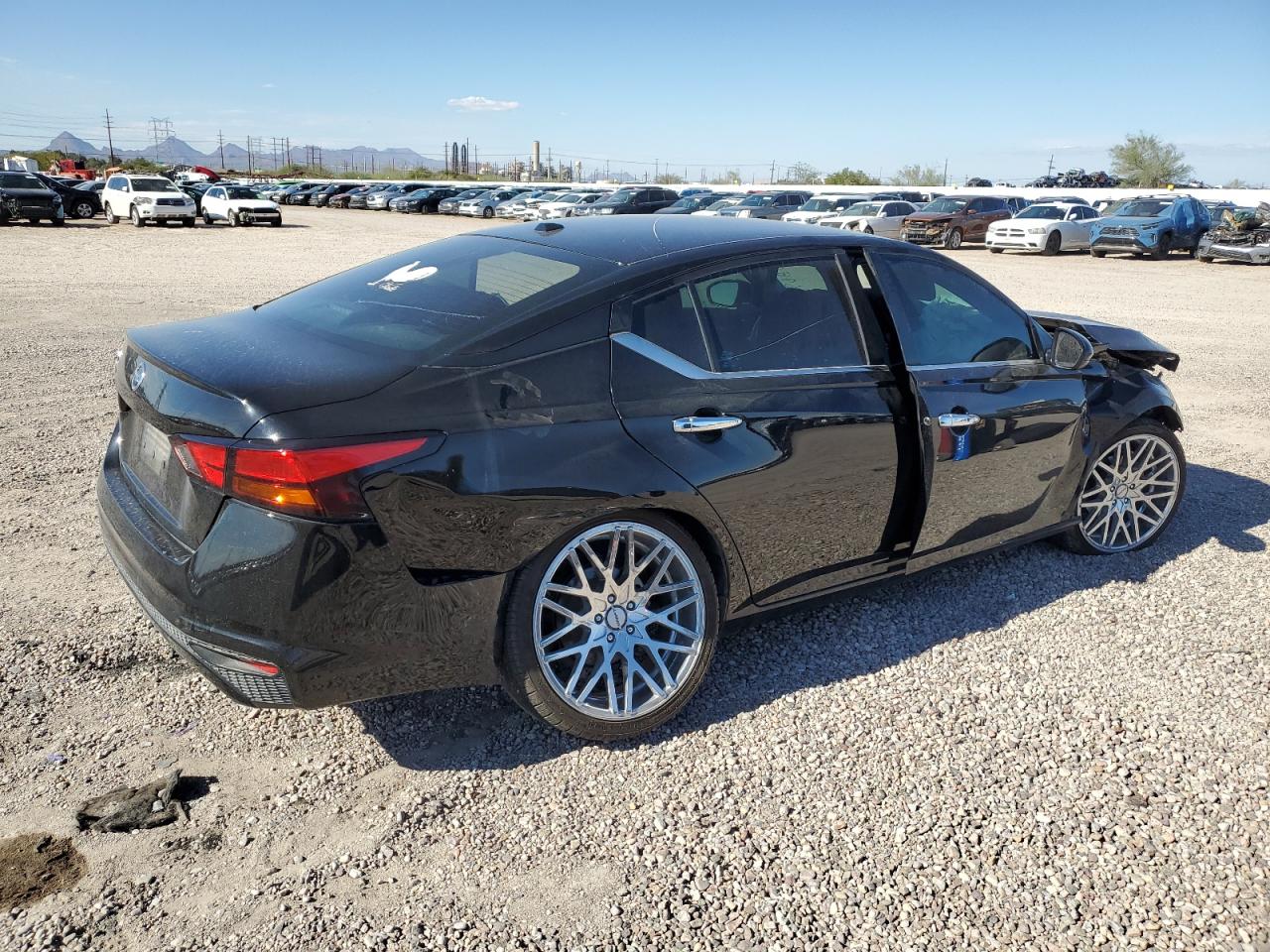 Obraz 3 z 2020 NISSAN ALTIMA S 2020 z VIN 1N4BL4BV3LC164853