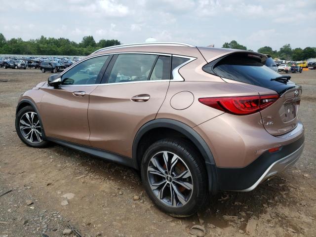 Изображение 2 2018 INFINITI QX30 BASE 2018 с VIN SJKCH5CR0JA048801