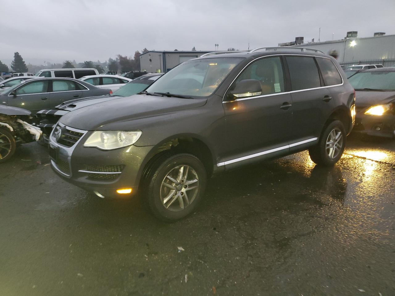 Image 1 of 2008 VOLKSWAGEN TOUAREG 2 V6 2008 with VIN WVGBE77L68D016643