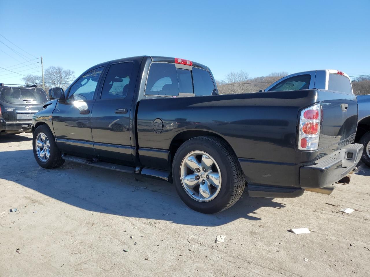 Obraz 2 z 2002 DODGE RAM 1500  2002 z VIN 1D7HA18N72J223810
