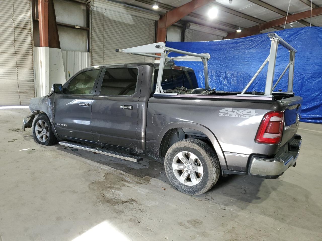 Изображение 2 2019 RAM 1500 LARAMIE 2019 с VIN 1C6SRFJT5KN681134