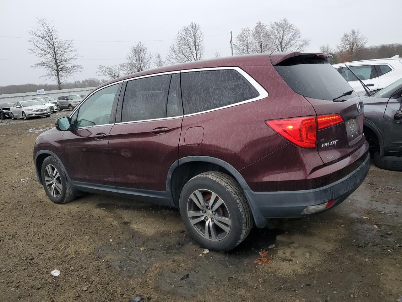 Image 2 of 2016 HONDA PILOT EXL 2016 with VIN 5FNYF6H6XGB098348
