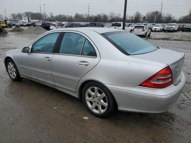 Obraz 2 z 2004 MERCEDES-BENZ C 230K SPORT SEDAN 2004 z VIN WDBRF40J24F447534