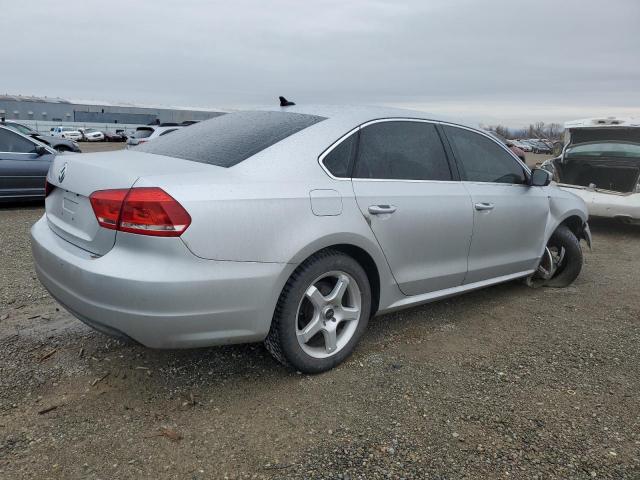 Изображение 3 2013 VOLKSWAGEN PASSAT SE 2013 с VIN 1VWBP7A32DC032133