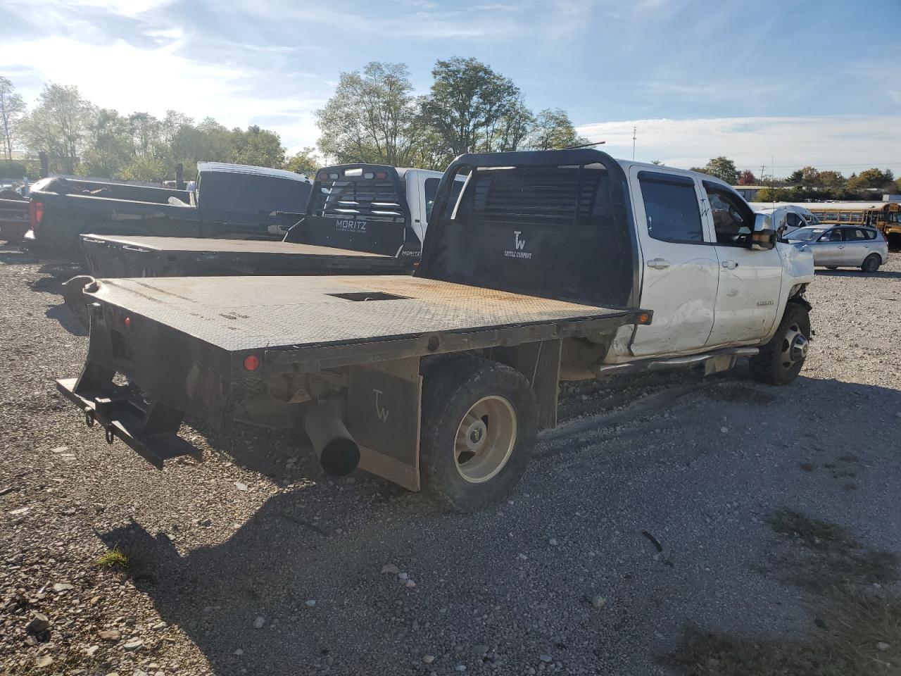 Изображение 3 2015 CHEVROLET SILVERADO K3500 LT 2015 с VIN 1GB4KZC85FF622850
