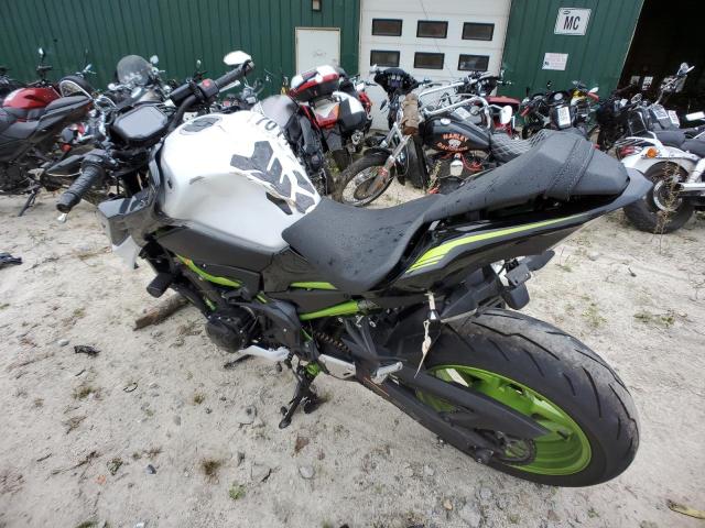 Image 3 of 2021 KAWASAKI ZR900 F 2021 with VIN ML5ZRDF17MDA48496