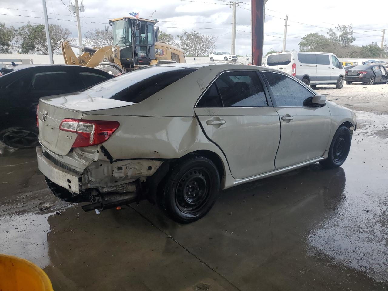 Obraz 3 z 2013 TOYOTA CAMRY L 2013 z VIN 4T4BF1FK0DR285868