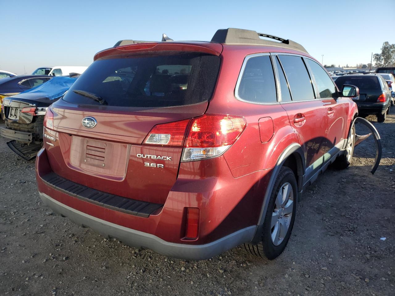 Image 3 of 2011 SUBARU OUTBACK 3.6R LIMITED 2011 with VIN 4S4BRDLC8B2358266