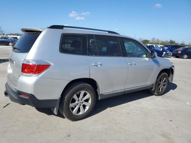 Image 3 of 2012 TOYOTA HIGHLANDER BASE 2012 with VIN 5TDBK3EH4CS109209