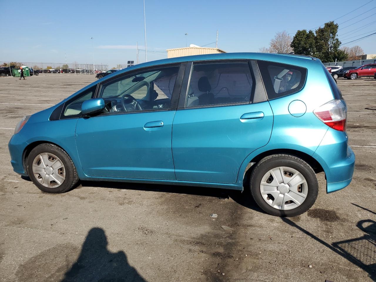 Image 2 of 2013 HONDA FIT  2013 with VIN JHMGE8H34DC036953