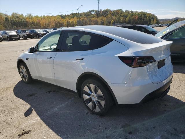 Obraz 2 z 2023 TESLA MODEL Y  2023 z VIN 7SAYGDEE8PF668783