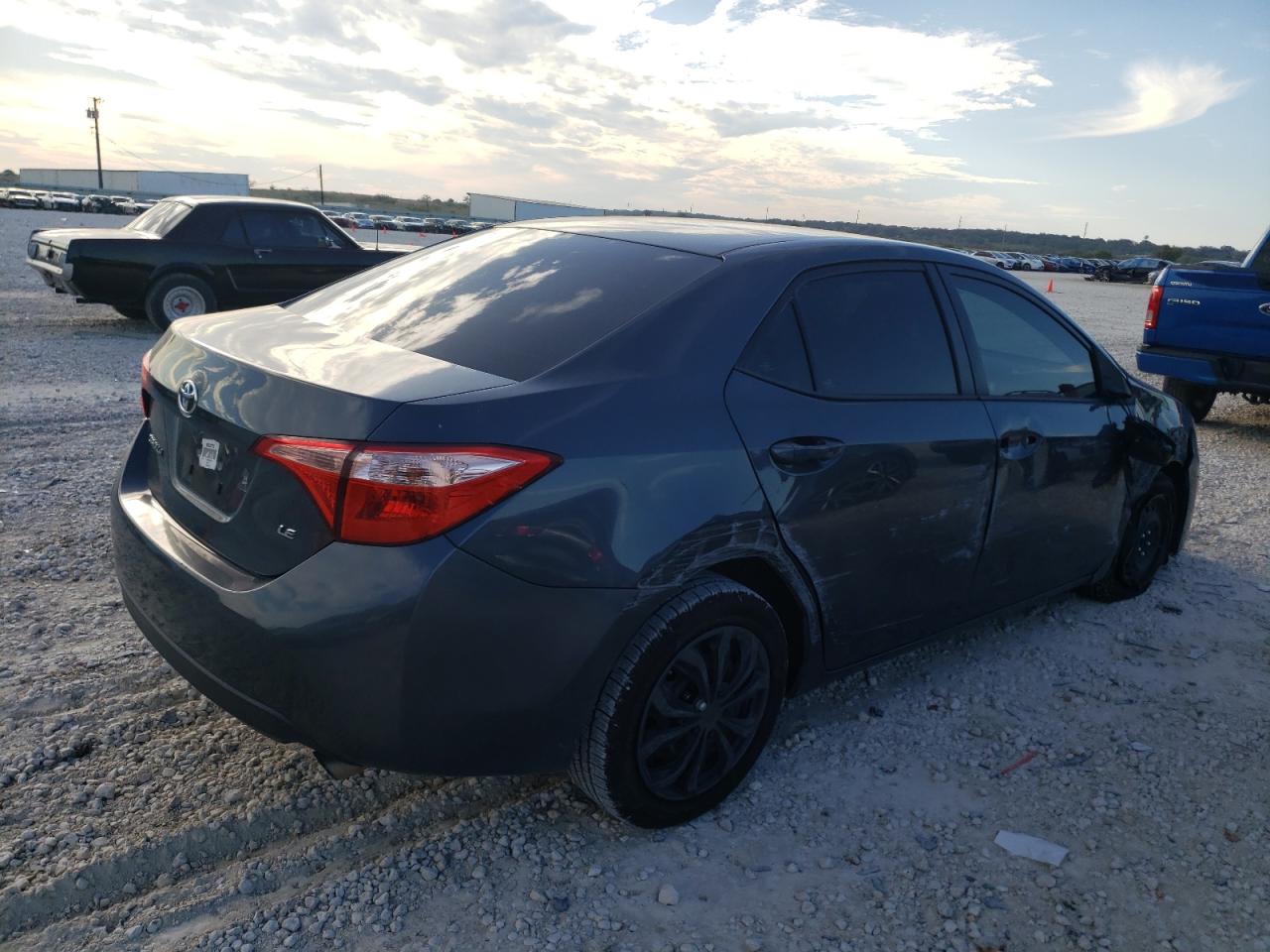 Изображение 3 2017 TOYOTA COROLLA L 2017 с VIN 2T1BURHE3HC850708