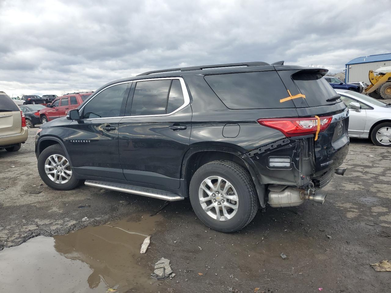 Изображение 2 2019 CHEVROLET TRAVERSE LT 2019 с VIN 1GNERGKW2KJ104175