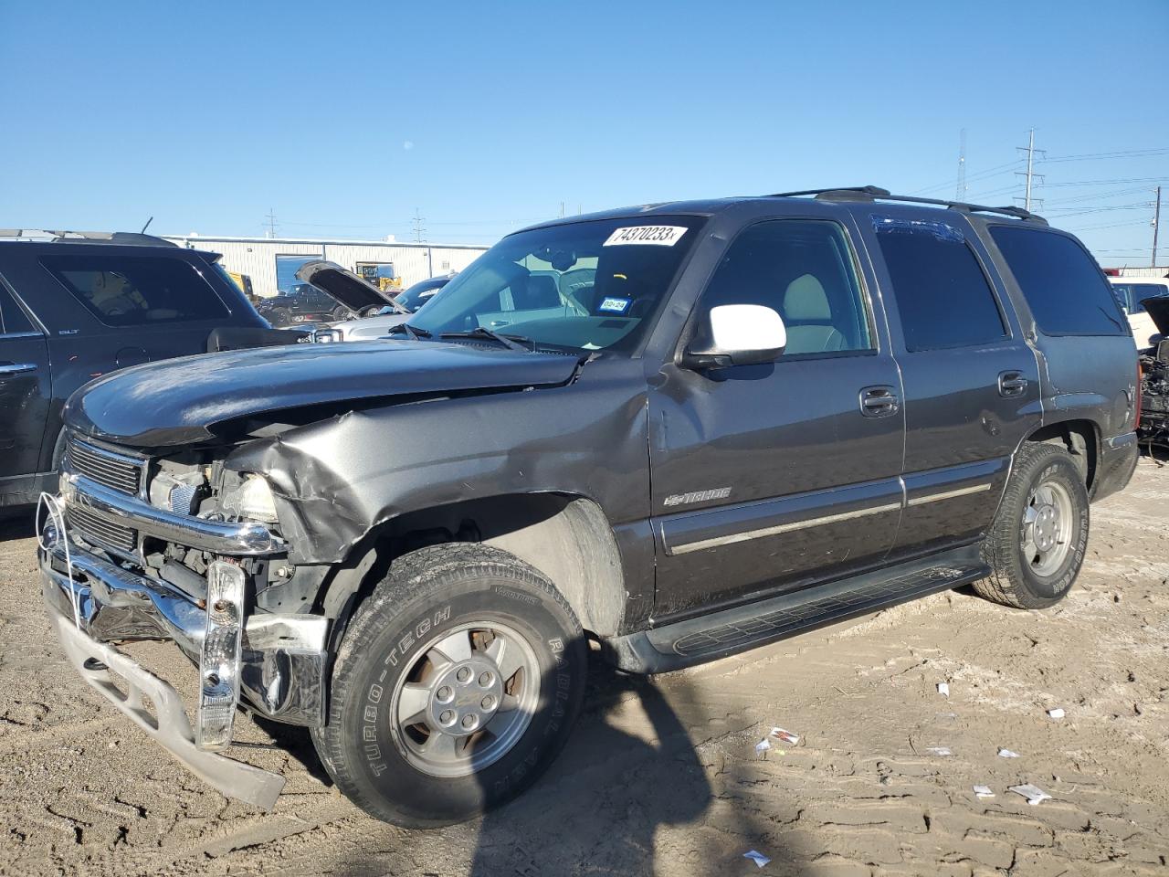 Image 1 of 2000 CHEVROLET TAHOE C1500 2000 with VIN 1GNEC13T1YJ114871