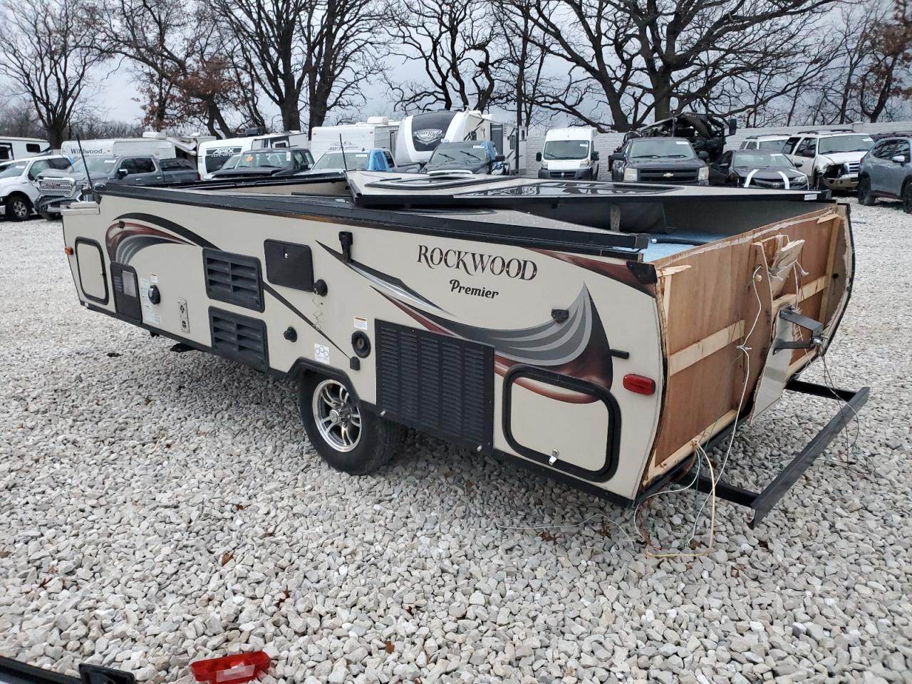 Image 3 of 2016 WILDWOOD ROCKWOOD 2016 with VIN 4X4CPR210GD296122