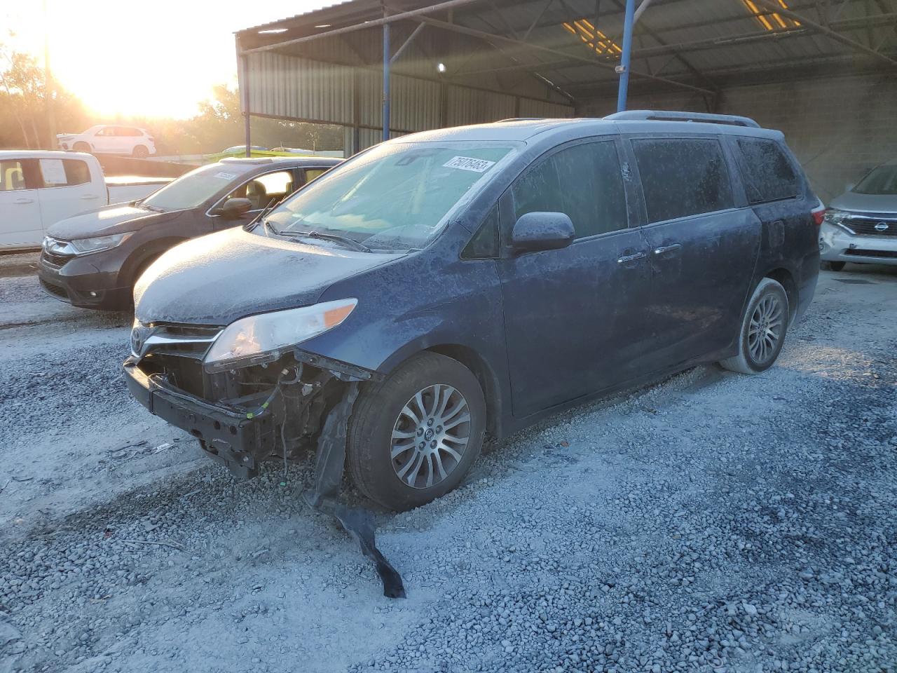 Image 1 of 2018 TOYOTA SIENNA XLE 2018 with VIN 5TDYZ3DC9JS906080