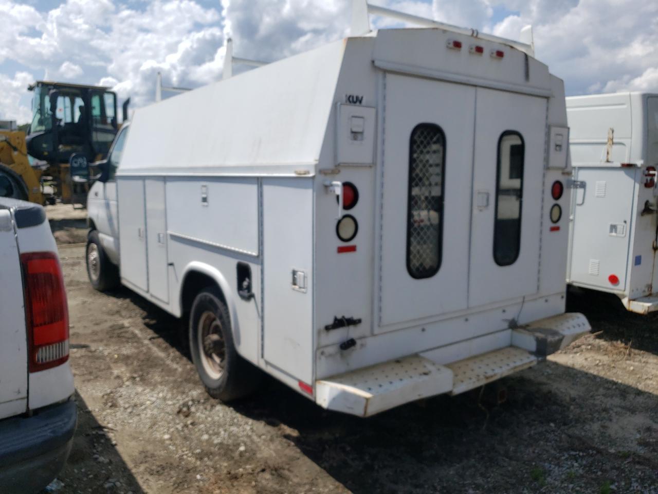 Image 3 of 2004 FORD ECONOLINE E350 SUPER DUTY CUTAWAY VAN 2004 with VIN 1FDSE35L44HA32354