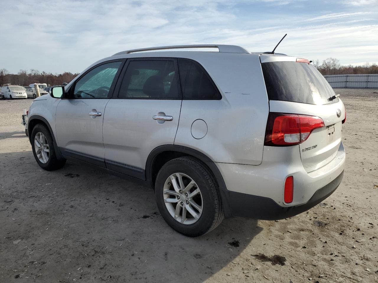 Image 2 of 2015 KIA SORENTO LX 2015 with VIN 5XYKT4A62FG636206