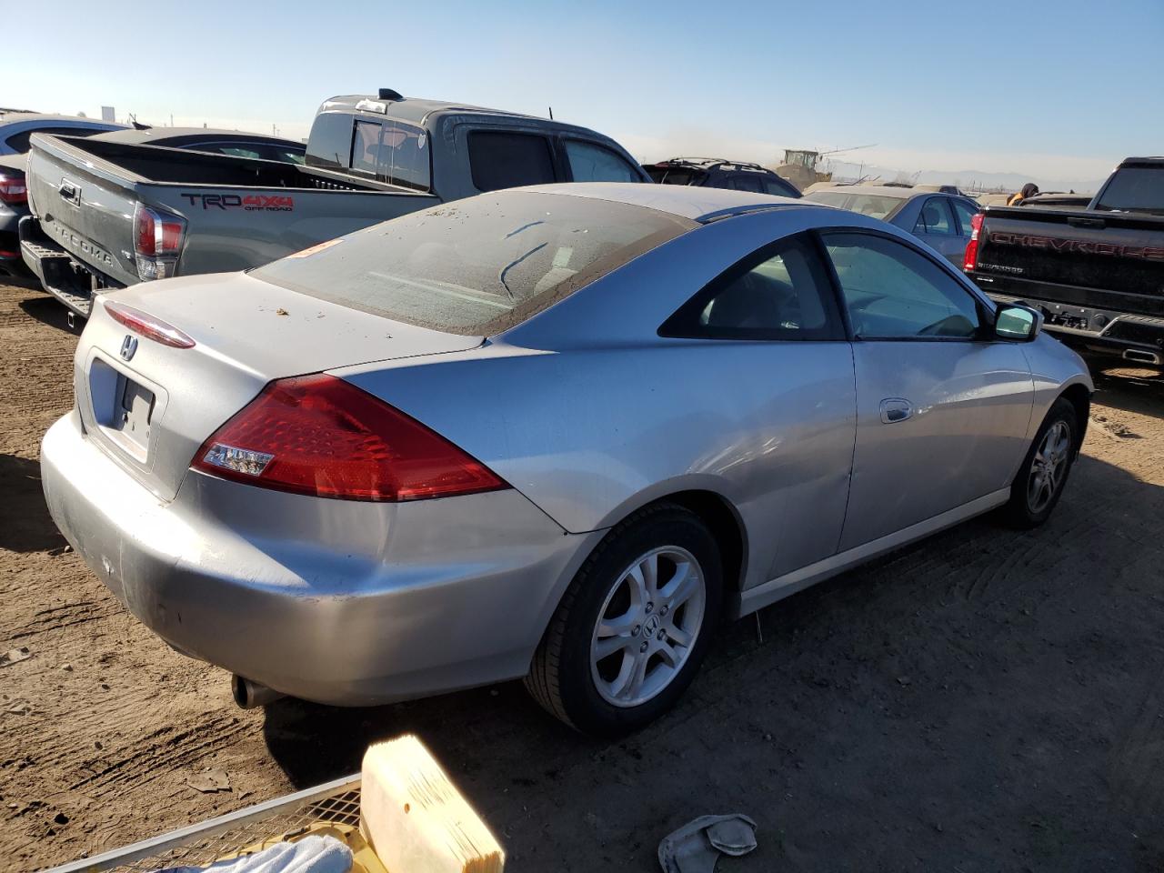 Изображение 3 2007 HONDA ACCORD LX 2007 с VIN 1HGCM72367A012578